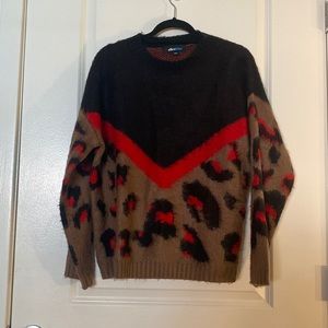 )NWOT) Alice Blue Animal Print Chevron Furry/Fuzzy Textured Sweater, Xtra Large